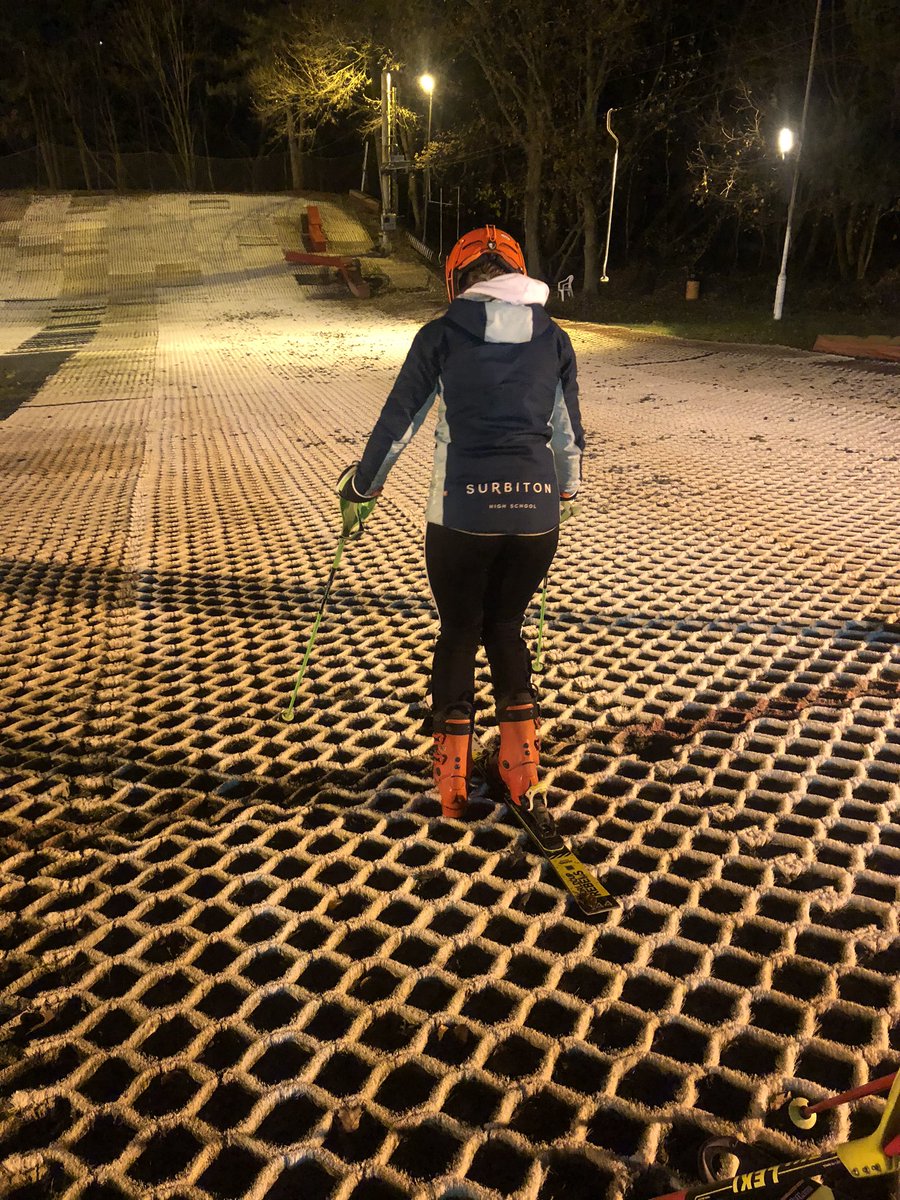 SurbitonSki's tweet photo. Lost something ....?! #oneski #balancework https://t.co/br2DsPX1bj