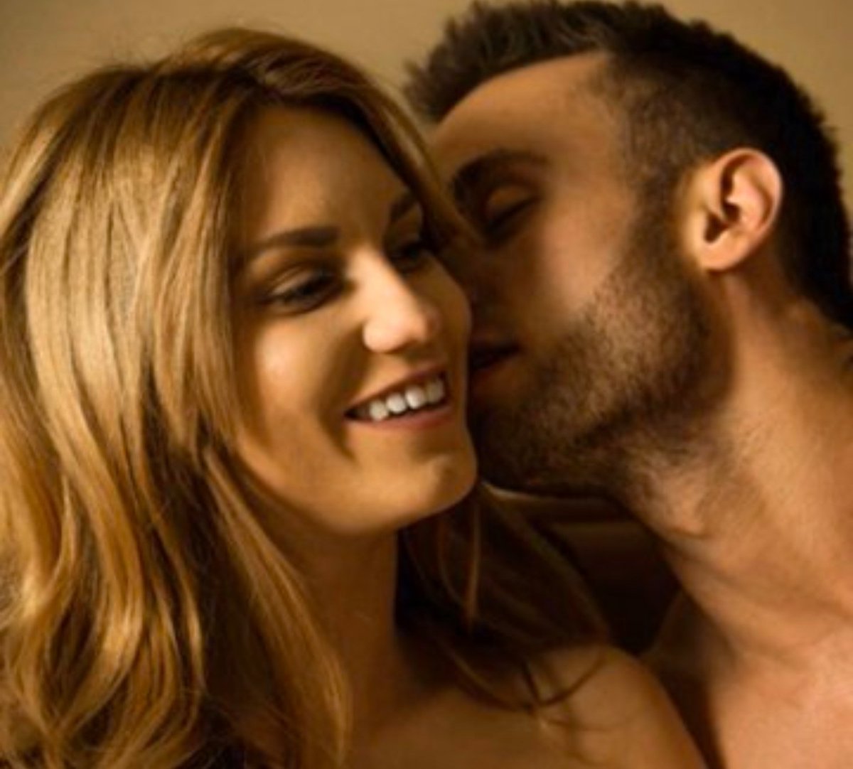 ClairCantTakeIt's tweet image. Name one thing you can say during Agents of S.H.I.E.L.D and sex