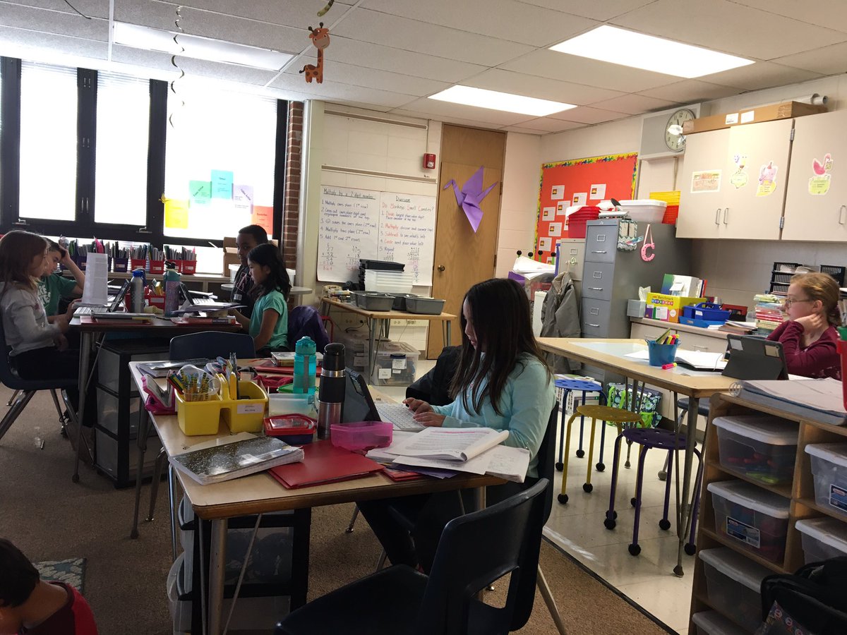 MrsChangGrove's tweet photo. So proud of these writers tapping away to compose their first literary essay! They are using all the resources to help them write the best essay! #stories #annotations #notes #thesis #BulletPoints #evidence #checklist #SampleEssay @GroveAve220 https://t.co/l4SQz05wkr