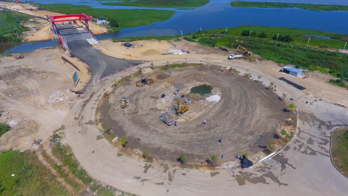 ChrisDaes's tweet photo. La @VentanaDeCamp_ ya esta siendo construida.  Y pronto sera otro sitio a visitar de Barranquilla.  Ayyy dios y la decima de mi @JuniorClubSA ahí estará.  @AlejandroChar @jaimepumarejo https://t.co/tCIicVJULu