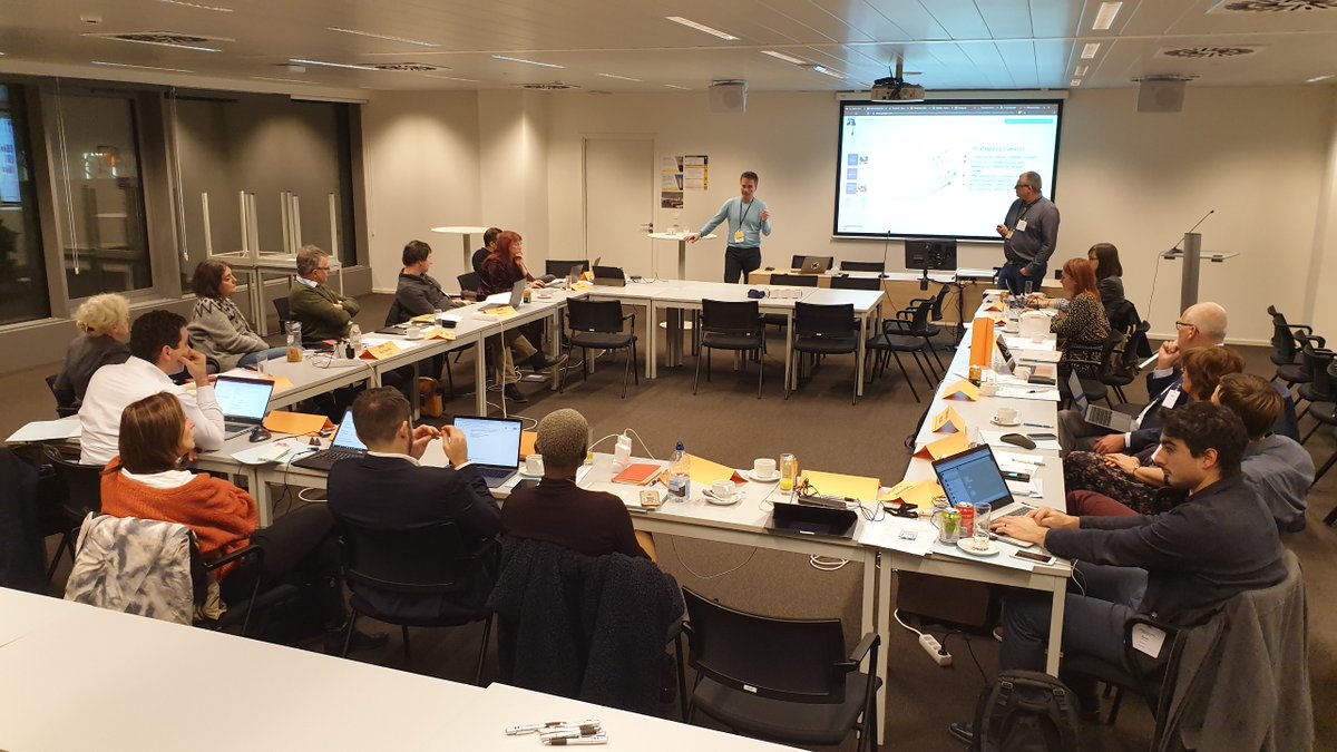 dj4am's tweet photo. #adrenalinedagen
1/5 Samen met de fantastische KC-collega's vandaag en morgen tweedaags internationaal seminarie #EdReNe in #Gent met websites zoals @KlasCement uit de hele wereld.
https://t.co/fgWwwpFKyg https://t.co/pPCks2XIIE https://t.co/V8IvRPddT8