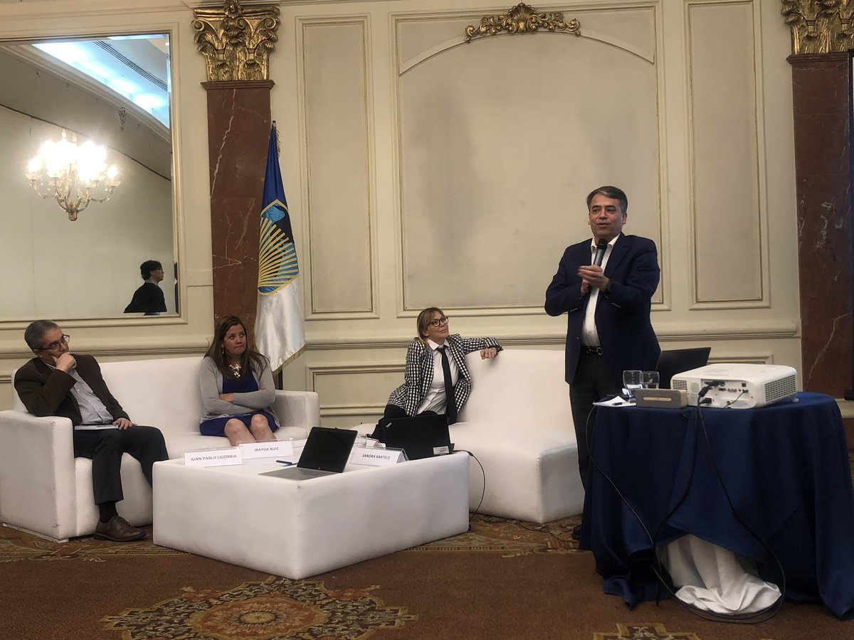 EdwinEscobarGT's tweet photo. Hoy participo de las conclusiones del estudio “Análisis de la Resiliencia Climática de Barrios Vulnerables en los países del Triángulo Norte” en el caso de Guatemala el estudio abarcó Mario Alioto, La Esperanza, Anexo Villa Lobos II y Valle de Nazareth. @el_BID #PoderLocalAnam https://t.co/CYK884GuqZ
