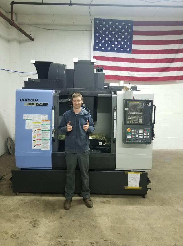 PMToolSolutions's tweet image. Out with the old and in with the new! Congratulations David on your first new CNC machine! #MachineGreatness #manufacturing #Doosan #mill