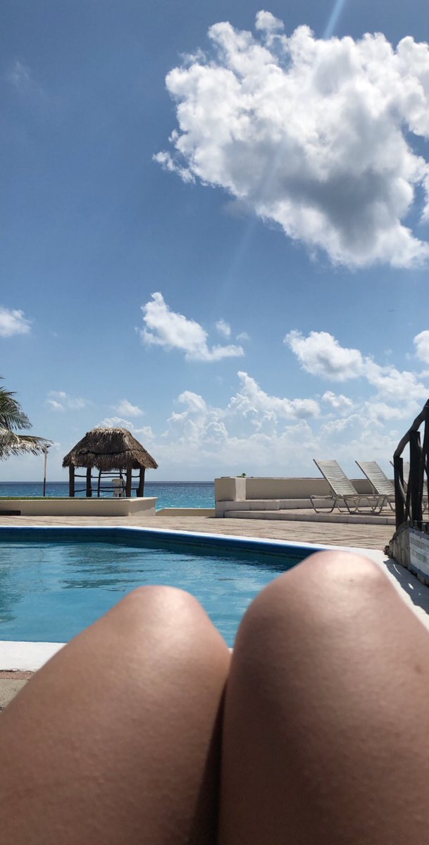 _JillyFaith's tweet photo. 12 more days until I’m back in paradise with @PresidentBhavin 💛 https://t.co/MoUYQGD1nT
