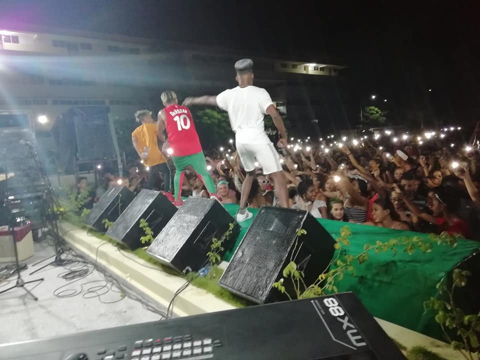 UG_Cuba's tweet photo. Como parte de las actividades de la 3ra Edición del #ChocolateConCafé llegan a la @UG_Cuba @QvaLibreOficial y #LosResidentes para ofrecer un excelente concierto a la comunidad universitaria #40_Años_UG #CubaEsCultura @CubaMES @DiazCanelB @jsaborido50 @BreffTurro @mibalbin @mviel5 https://t.co/BEQC9a0nK5