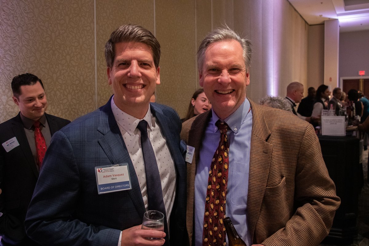 hrccredc's tweet photo. What an incredible way to end the year. We are absolutely stunned by the incredible work these #CatalystAwards winners have accomplished over the past year and we were thrilled to celebrate their accomplishments last evening. #BoldLeaders #VisionaryMembers #PowerfulResults https://t.co/SiKNm2sT5C