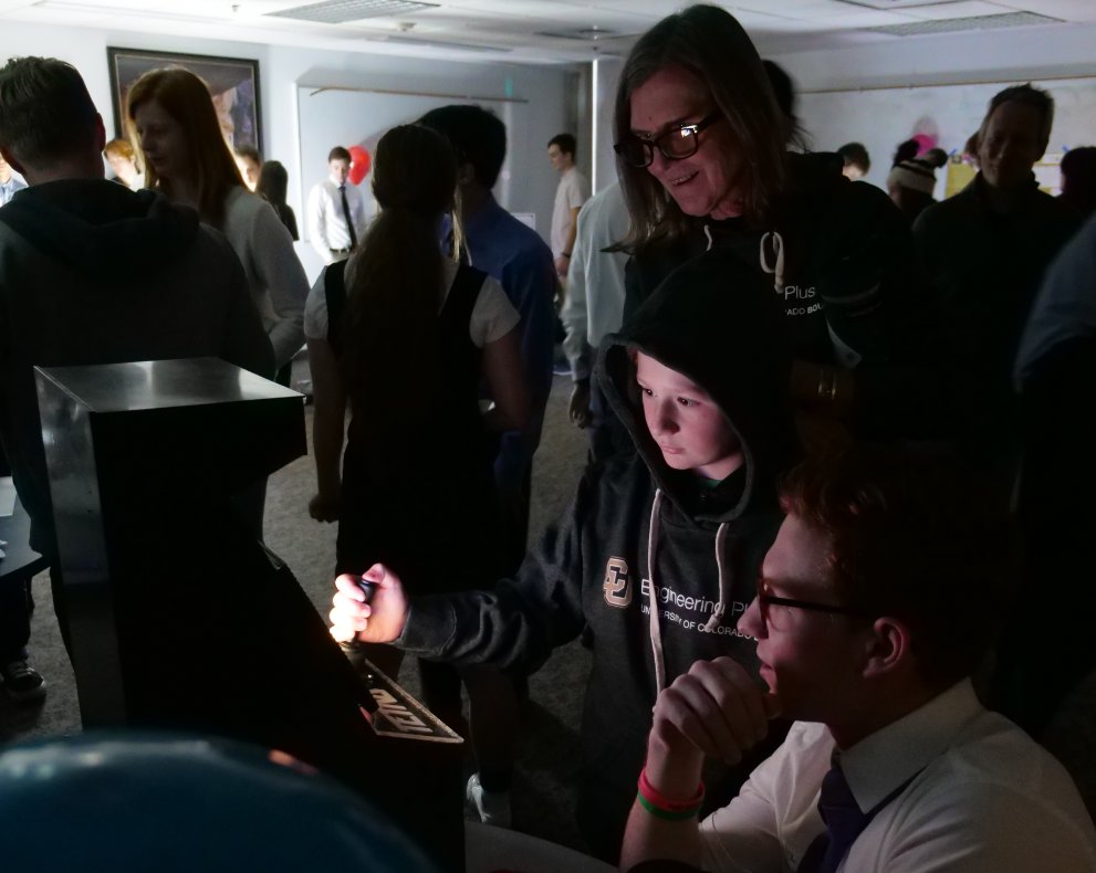 CUEngineering's tweet image. The 25th annual @CUBoulder Engineering Design Expo is this Saturday! ⚒️🔧

This fun, free event is for all ages and will have over 500 students displaying their projects — from arcade games to bikes to robots, you don't want to miss this! 🤖

More info ➟
colorado.edu/eplus/news-eve…