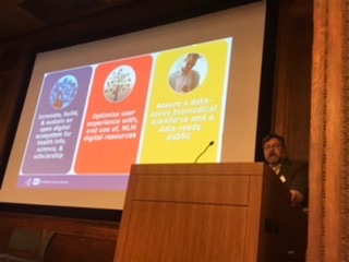 Thrilled to have Mike Huerta from NIH here at the Rockefeller Library talking about some challenges behind research data management and NIH strategic plan for data science  #NYCRDM19 #opensscience