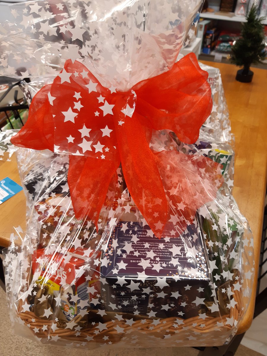 AmandaBamlett's tweet photo. #funday #greatday #lotsofprizes 😊 https://t.co/91edovCezC