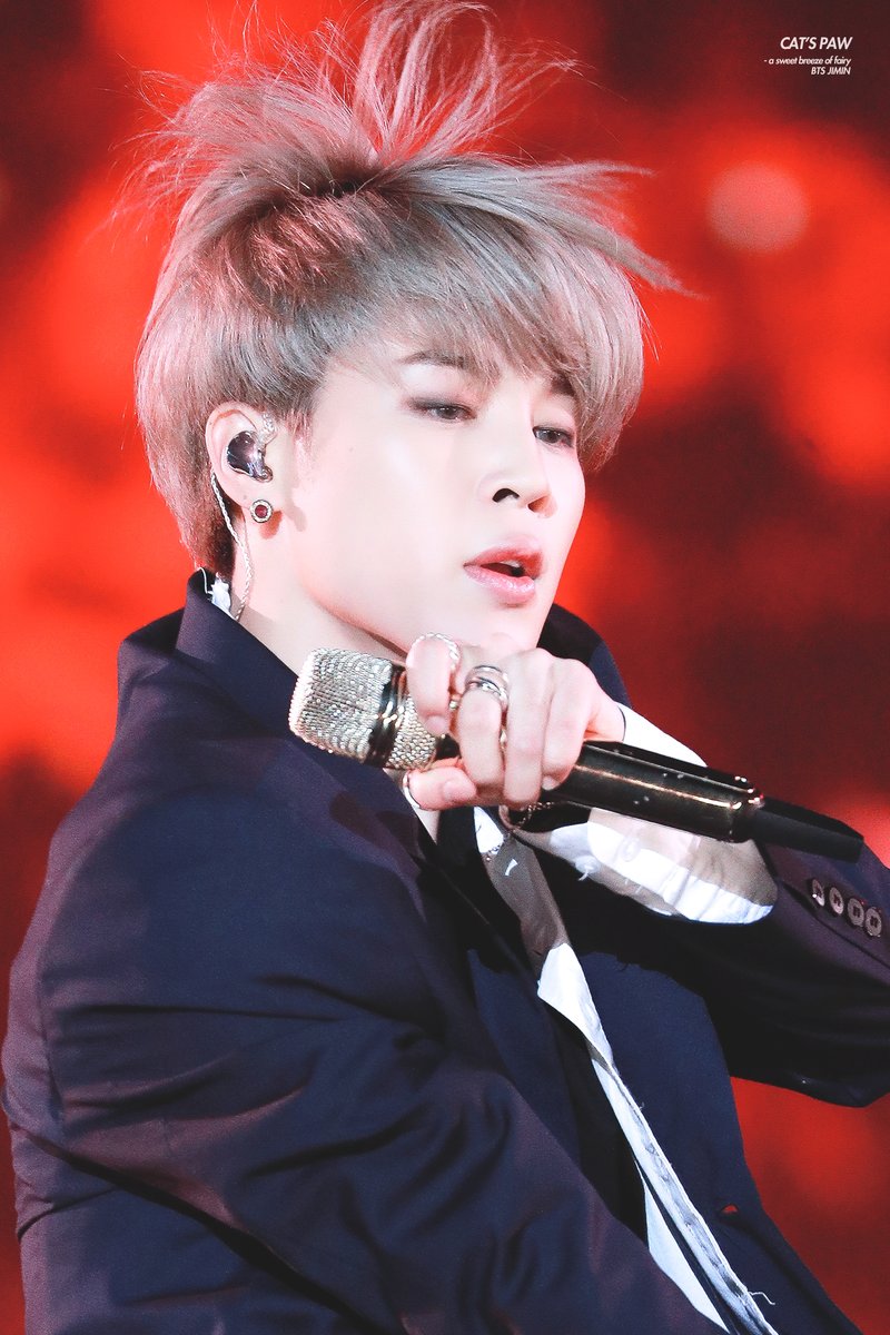 catspaw_jm's tweet photo. [HQ] 191204 MAMA 겨울강양이 풍성하게 찐 은발
#지민 #JIMIN #방탄소년단 #BTS 
@BTS_twt https://t.co/MY9yOAqBhp