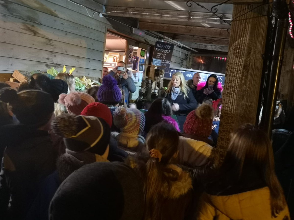 ThornhillPS's tweet photo. Beautiful Christmas singing at #ThornhillFarmShop this evening. Thanks to all the children and families who supported the event. #ItsBeginningToLookALotLikeChristmas https://t.co/Hf8oqY9N0G