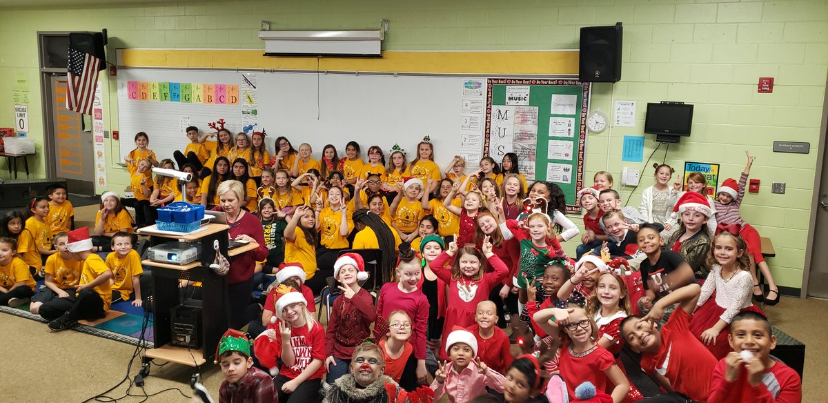 BAILEY BULLS!!!🎄🎁🎄🎁😄 WINTER MUSIC PROGRAM 🎵📯🎶🎷🥁🎵 500➕(PLUS) in ATTENDANCE!!! 🙎🏾‍♂️🙍‍♀️💁🏿‍♂️🙎🏼‍♀️👨‍🦳👨🏻‍🦰👩🏻‍🦳 wow- LET IT SNOW!!!😊 ❄☃️☃️❄☃️❄ <a href="/hcpsBailey/">Bailey Elementary</a> <a href="/HCPSArea5/">HCPS Area 5</a> <a href="/smorrishcps/">Sharon Morris</a> <a href="/TheSCHSChargers/">Strawberry Crest</a> <a href="/PlantObserver/">Plant City Observer</a> <a href="/DennisJamesMayo/">Dennis Mayo</a> <a href="/CarValdez74/">Caroline Valdez</a>  <a href="/KWillis_SDHC/">Kristin Willis</a>