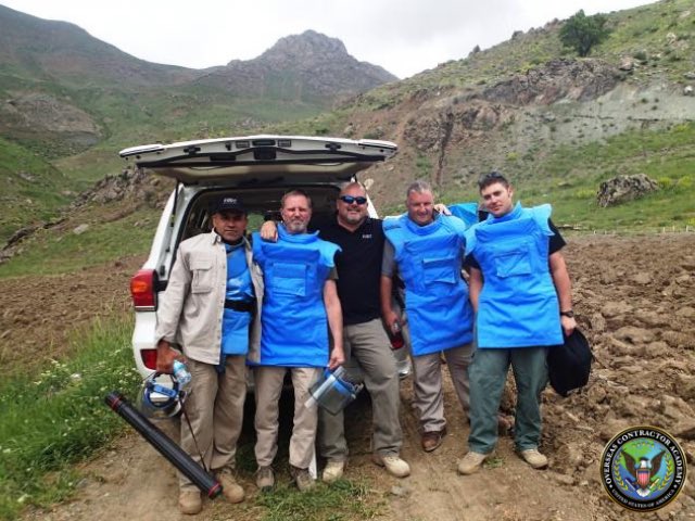 ContractorAcad's tweet image. Contractor Kev with the EOD (Explosive Ordnance Disposal) crew back in &apos;#Kurdistan, 2010!

#ThrowbackThursday #TBT #Military #ThursdayThoughts