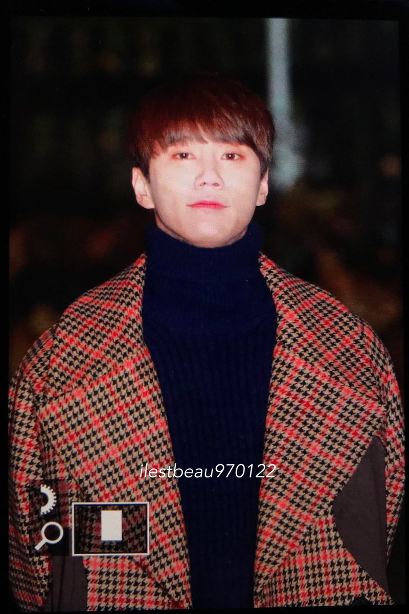 ilestbeau970122's tweet photo. 191206 뮤뱅 출근 프리뷰 3P

#이준영 https://t.co/uygfy6oeP2