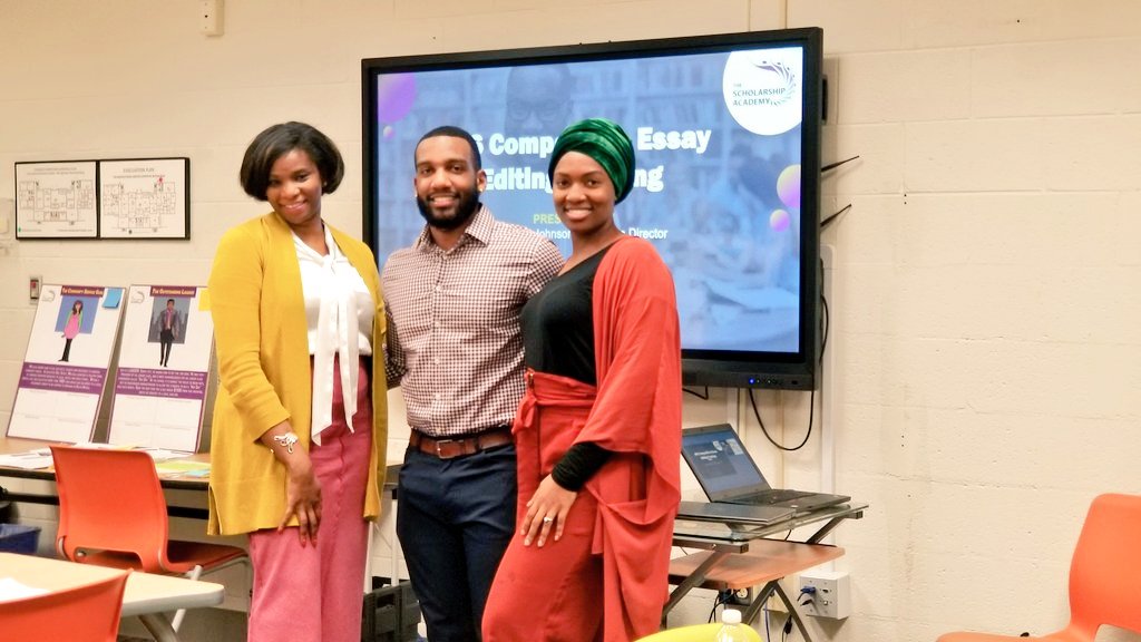 englishfirefly's tweet photo. Founder Jessica Johnson & the @scholarshipacad Team train APS Lit Leaders on editing competitive essays for scholarships as Lit Leader @tamekaathomas & @ATL_Counselors M. Grovner offer innovative support to college bound scholars.@drvbryant you are #apslit! #write4Life #collabing https://t.co/TdWW6kdMdE