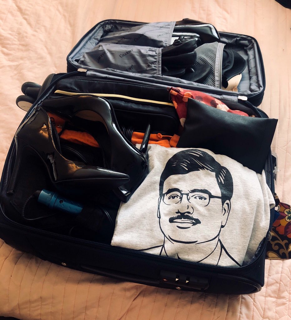 ksondermann's tweet photo. packed for #ASH19 and prepped to rep #teamCLL & @NitinJainMD — #gotvenetoclax? https://t.co/uAodwNguEX