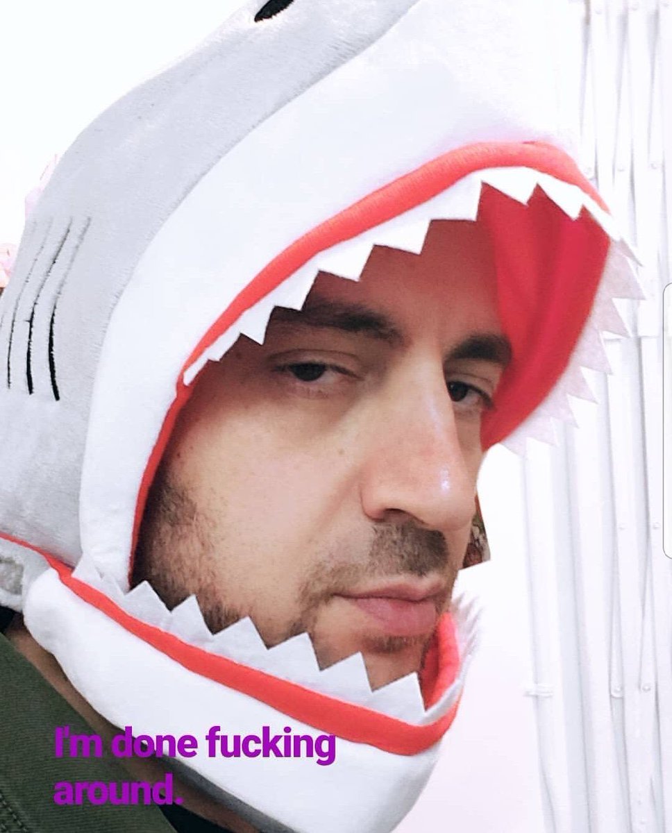 dickshowsean's tweet photo. What? https://t.co/73fJDAK86y