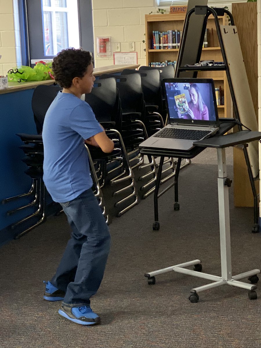 AZepol7's tweet photo. Today was an amazing day! We were able to have a Video chat with @GomezWrites ! She read Ninja Chicks and answered all of the kids questions ❤️ I am so very grateful ❤️ @Fields_Library @NISDFields #NISDLegends #FieldsLegends #bestninjadayEVER https://t.co/fqN3GNCpRe