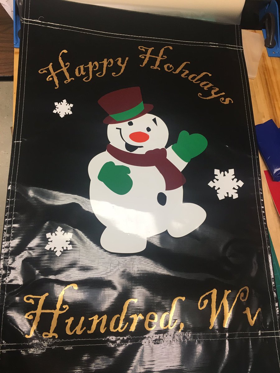 HundredHornets's tweet photo. Janna Huggins and Rachel Snedden have been working on banners for the town and school.  This is part of the Project Epic grant that Mr. Rush and his students have been working on. Thank you Cody Soles for helping Mr. Rush mount the brackets.  @wetzelcs @WVeducation  #wvcte https://t.co/gsY9CGEiPI