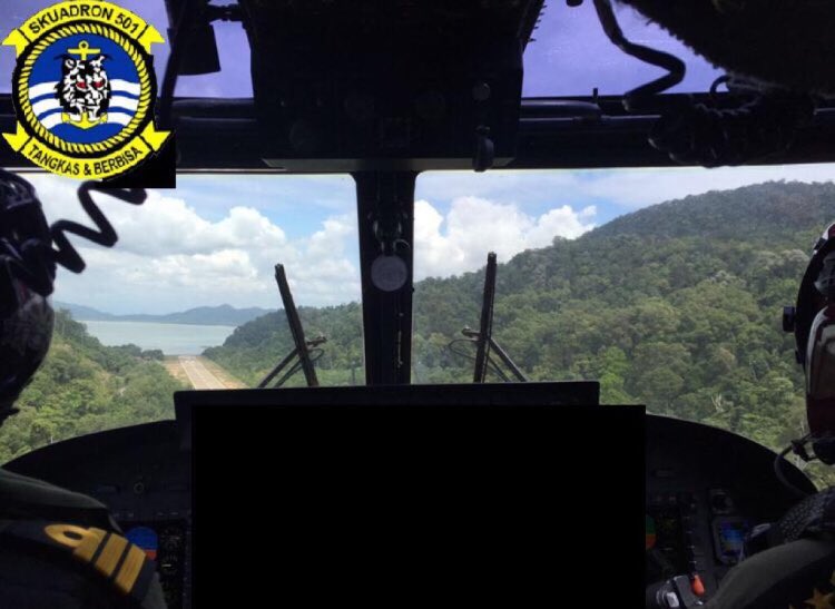 Skn501's tweet photo. Tropical exotic beaches are part of our playgrounds too😃! Rounds correct!! @MPA_Barat @RMN_Airwing @Sqn502FENNEC #tldm #kesiagaan #tangkasdanberbisa https://t.co/xfQ5V6hPpP