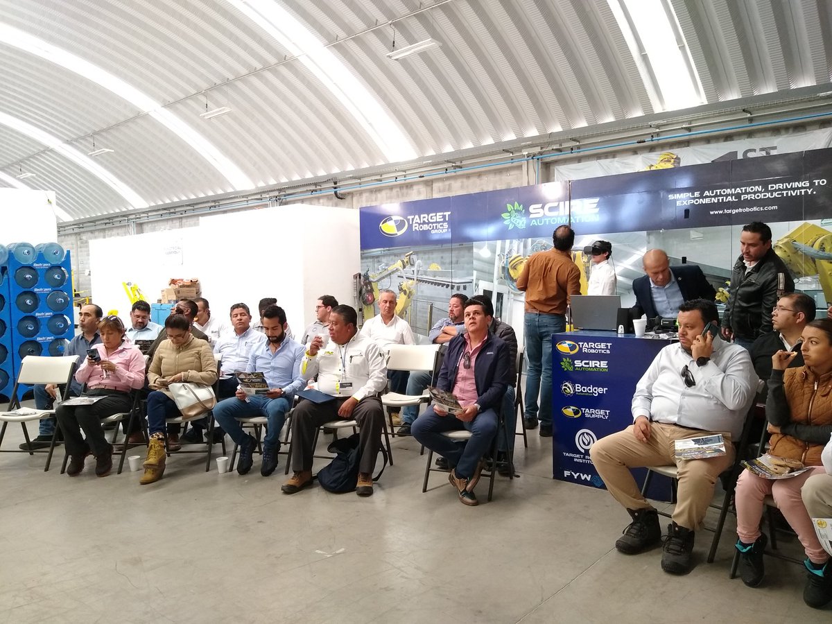 Emaac_oficial's tweet image. Estamos con la empresa #target_robotics quienes nos asesoran y nos enseñan sobre procesos de robotización⚙️🔧🤖 para las empresas de los empresarios que asisten a nuestra visita #EMAACenBMW 🇩🇪🇲🇽