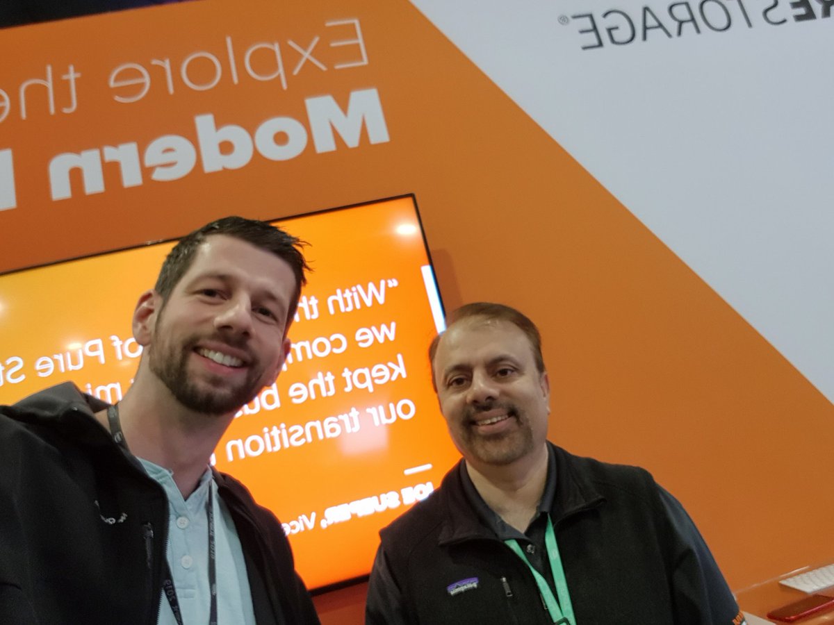 EricsNotion's tweet photo. #ccrockstars was talking to Amin Seyd. Awesome @PureStorage booth on #reInvent2019 https://t.co/Tk8yBozmh4
