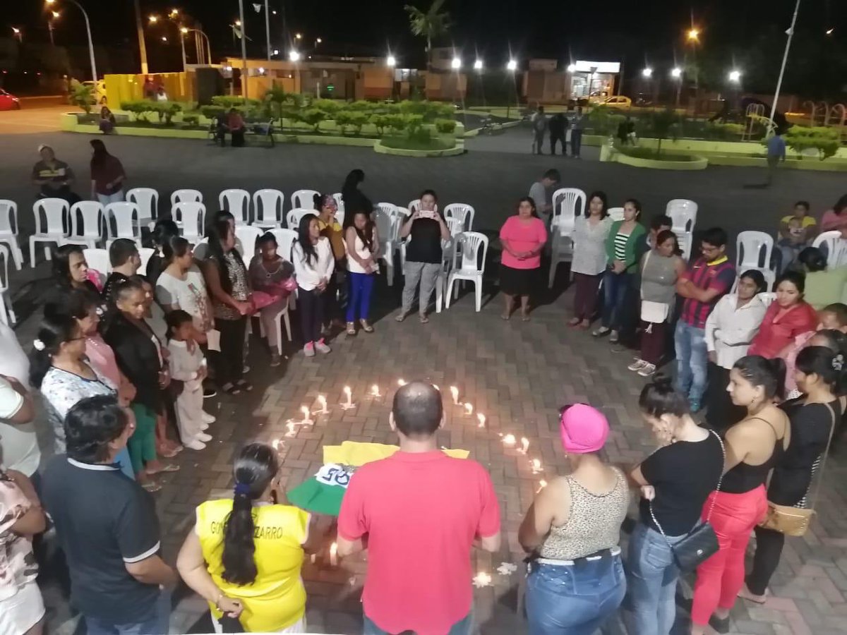 YofrePoma's tweet photo. El asambleísta @YofrePoma y cuatro compañeros más llevan 60 días presos injustamente. 
Así mismo el pueblo de Sucumbíos firme en su convicción lleva 58 días de vigilia exigiendo al gobierno su liberación.@MashiRafael @PaolaPabonC  @pabelml @virgiliohernand @EcuadorRC https://t.co/3mfKhSBSn2
