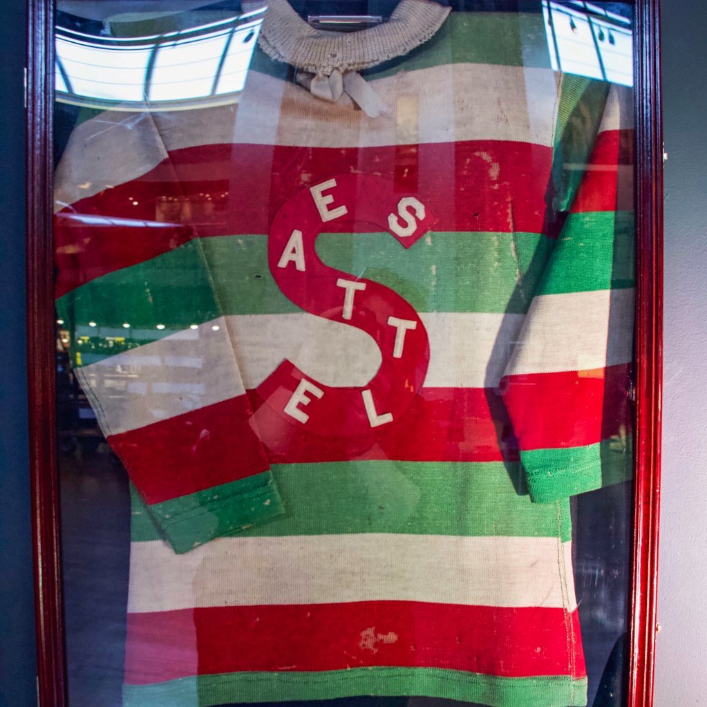 Huge shoutout to the <a href="/HockeyHallFame/">Hockey Hall of Fame</a> for bringing a few historic items, including two game-worn jerseys, a pair of skates &amp; Frank Foyston’s MVP award, from the 1917 <a href="/StanleyCup/">The Stanley Cup</a> Champion <a href="/S_Metros/">SeattleMetropolitans</a> to <a href="/MOHAI/">MOHAI</a> today!