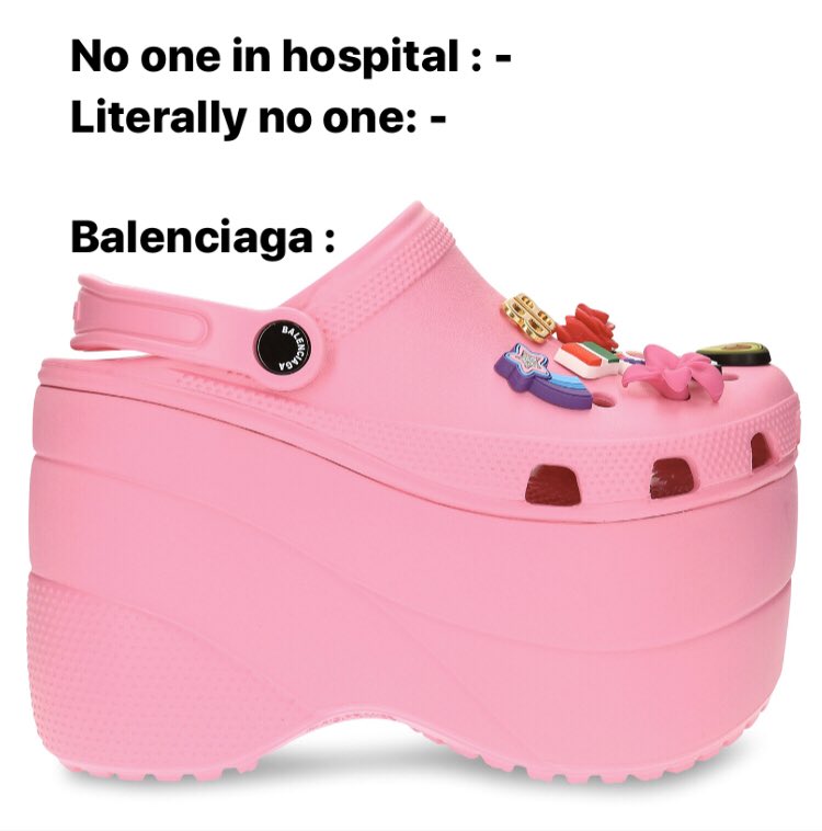 DrDoude's tweet photo. @BALENCIAGA changez rien, trop hâte de me balader avec ça au CHU #medlife #crocks4ever https://t.co/s0NM7oQttb