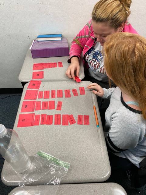 wmshuskypride's tweet photo. Students in Ladson’s Learning Lounge worked hard in class this morning identifying, matching, and sorting different kinds of figurative language. Students were having great conversations with peers while enhancing their skills! Great Job! #LadsonsLearningLounge #westsidepride97 https://t.co/IoHvuE9AYB