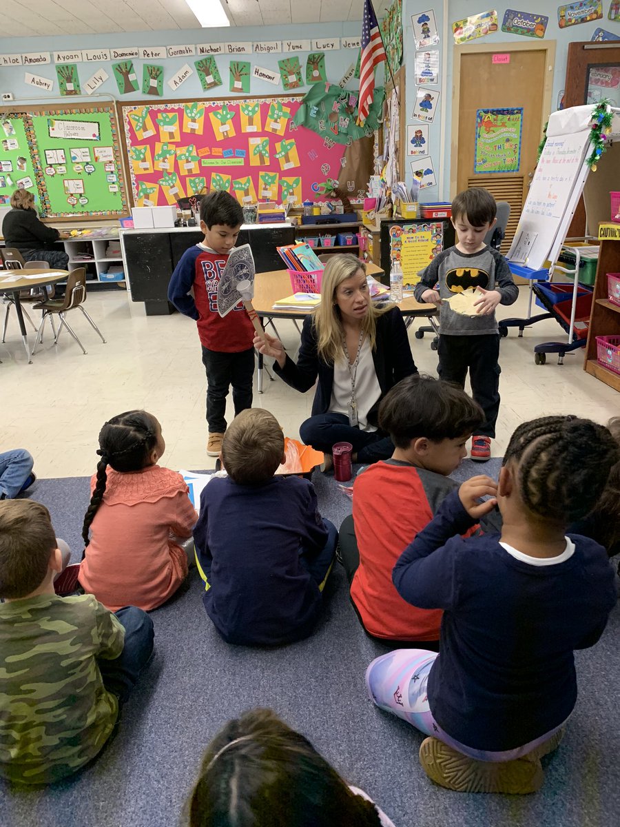 mrslupo13's tweet photo. Full S. T. E. A. M. ahead!  Working with the lovely Mrs. Taveria to build shovels and scoop marbles! 👩‍🔬👨‍🔬#hypothesisplease #smallscientists #ittakesavillage #dedicatedatdever @GruenDarren @VS13UFSD @JamesADever https://t.co/cNOyoC33qY