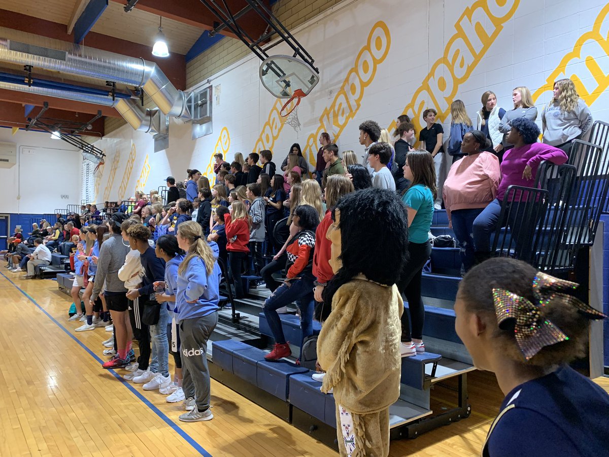 WMSHorizons's tweet photo. Look at that student section, ready to cheer on a double Indian victory tonight! #bestatWMS #wearewentzville https://t.co/pSVgV5nZjn