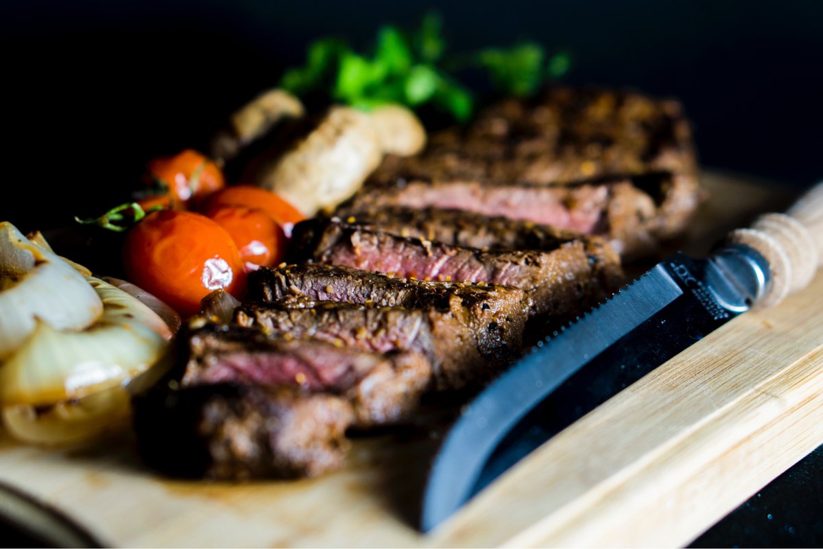 nag_head's tweet photo. Rib-eye steak and wine just £20! *This weekend only*

#weekendtreats #steak #wine #december #offers #weekend #fridayfeeling #steaknight #pub #countrypub #nantwich #tarporley #cheshire

Book now@
https://t.co/PtbvBsTuVF

Check out what's on this December @
https://t.co/Mf16I4jw9Z https://t.co/6VdhhekMX7