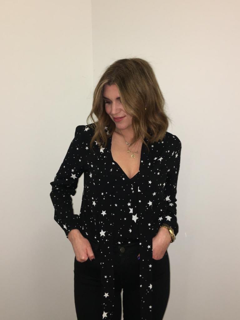 SixOClockShow's tweet image. Our @MuireannO_C is sparkling tonight thanks to @LittlewoodsIRL #LWI #SP ✨ ✨