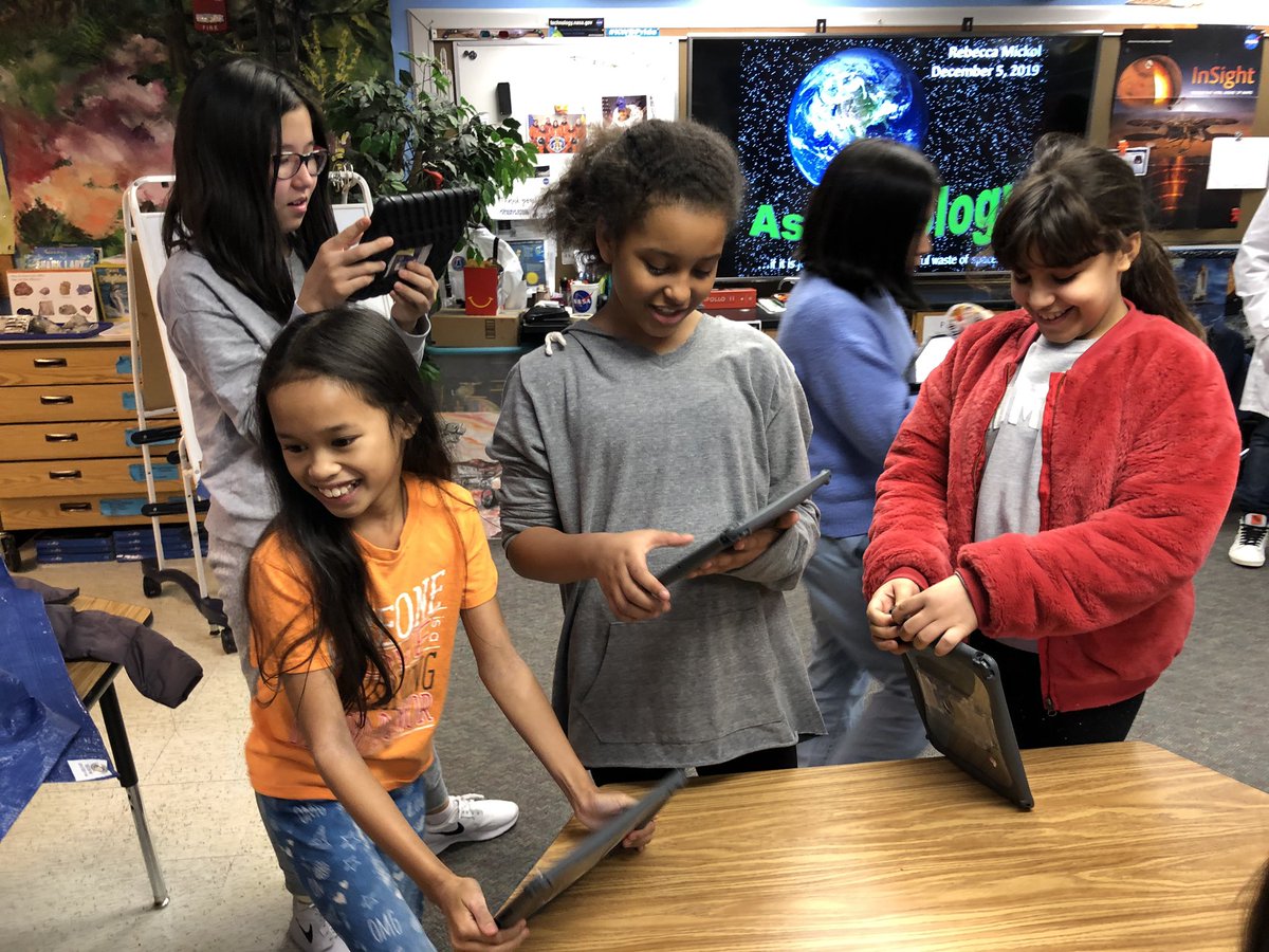 lsullivan's tweet photo. Dr Rebecca Mickol, ReSET Volunteer @ReSETonline &amp; scientist at US Naval Research Lab, shares her research in astrobiology during lunch in Discovery Lab w 5th grade students #science #STEM #STEAM #leadership #GirlsInSTEM #WomenInScience @APSscience @APS_STEM #APSisAwesome https://t.co/XVJHPBL2iN