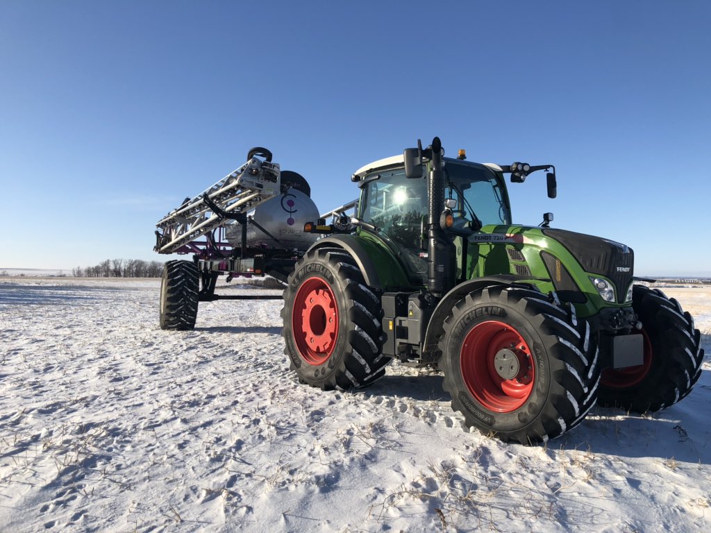 PattisonLiquid's tweet photo. Thanks to Nicks Service for letting us test out a FENDT 720. Testing still continues with the Connect CPT 800 Pull-Type frame! @nicks_massey https://t.co/BK2AgEtXoU