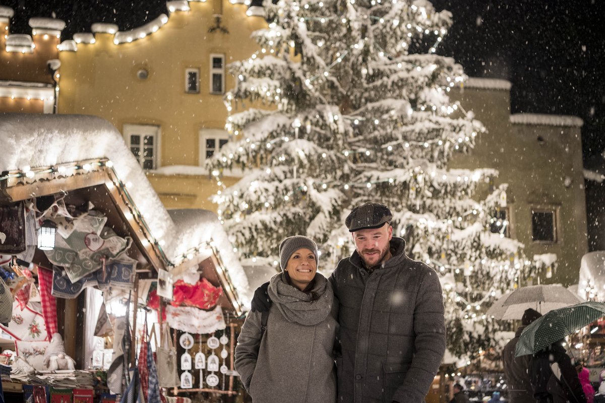 ❎ No auto, ❎ no stress!
Da un #MercatinodiNatale all'altro con i mezzi pubblici: in #AltoAdige si può. 👉 bit.ly/Mercatini-con-…
#NataleinAltoAdige #MercatiniOriginali