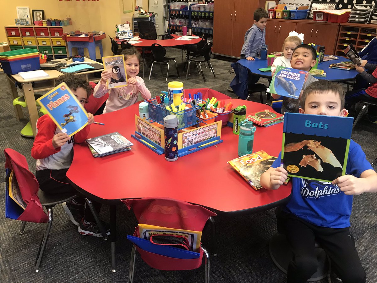 KinderBrauer's tweet photo. The students are so excited about our new nonfiction unit. They enjoyed selecting nonfiction books for their book boxes. 📚 #d53learns https://t.co/rX7fwFWAIJ