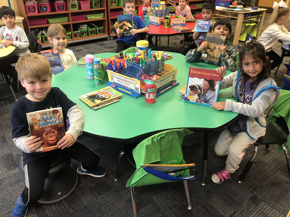 KinderBrauer's tweet photo. The students are so excited about our new nonfiction unit. They enjoyed selecting nonfiction books for their book boxes. 📚 #d53learns https://t.co/rX7fwFWAIJ