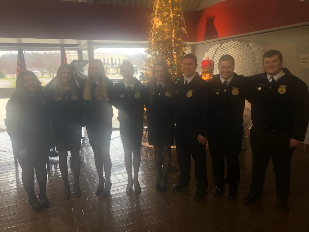 FFA_Sheridan's tweet photo. Mackenzie Hogan, Jenna Snider Julie Nichols, Ethan Grum, and Erika Grum. Won district 8 Parli-Pro competition yesterday Dec. 4. https://t.co/tuU6taQSr5