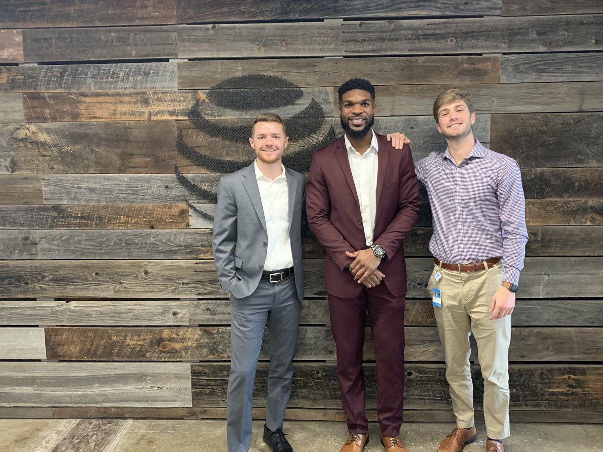 jennamdistefano's tweet photo. Very proud of this group for shining in our Pitch the prescription competion today! They wowed our judges and each other with their #healthcare knowledge! #proud #bdr #globalbusiness @B2BVerticals https://t.co/HL3OAMnw0M