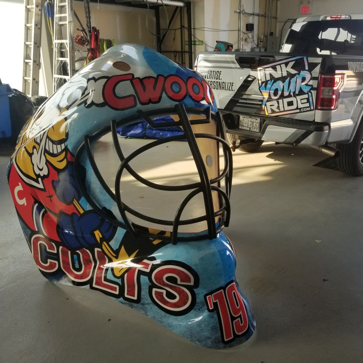 EminentGraphics's tweet image. This may be the largest helmet ever wrapped! That's not a camera trick - it's huge! So yes, we wrap helmets of all types and sizes! Here are some other helmets we wrapped recently. #hockey #hockeymask #hockeytown #hockeylife #goalie #vinyl #vinylwrap #vinylgraphics #wraps