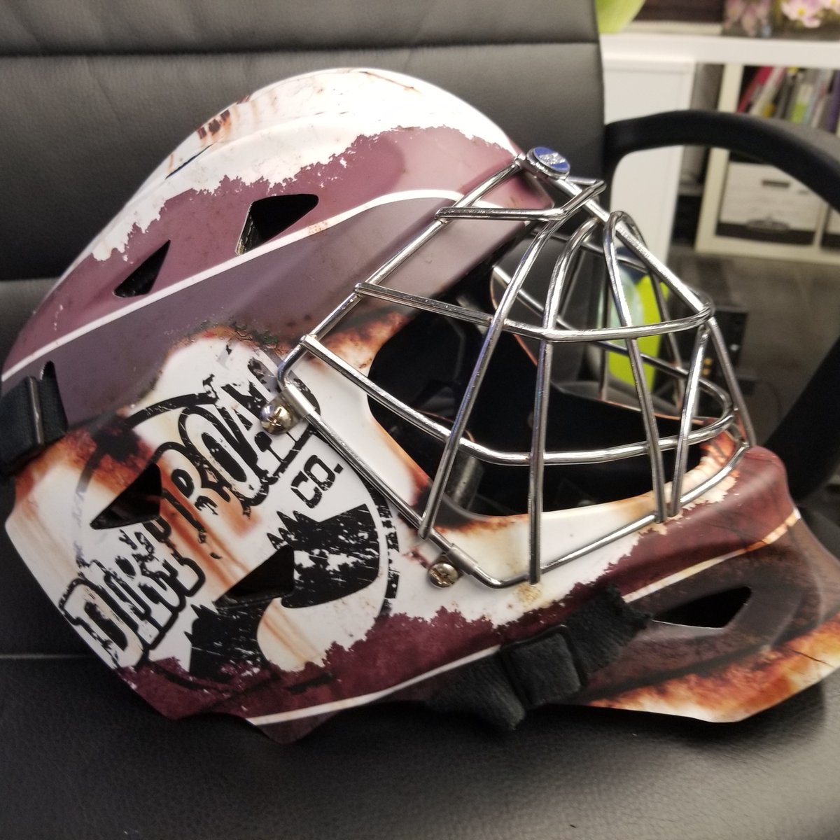 EminentGraphics's tweet image. This may be the largest helmet ever wrapped! That's not a camera trick - it's huge! So yes, we wrap helmets of all types and sizes! Here are some other helmets we wrapped recently. #hockey #hockeymask #hockeytown #hockeylife #goalie #vinyl #vinylwrap #vinylgraphics #wraps