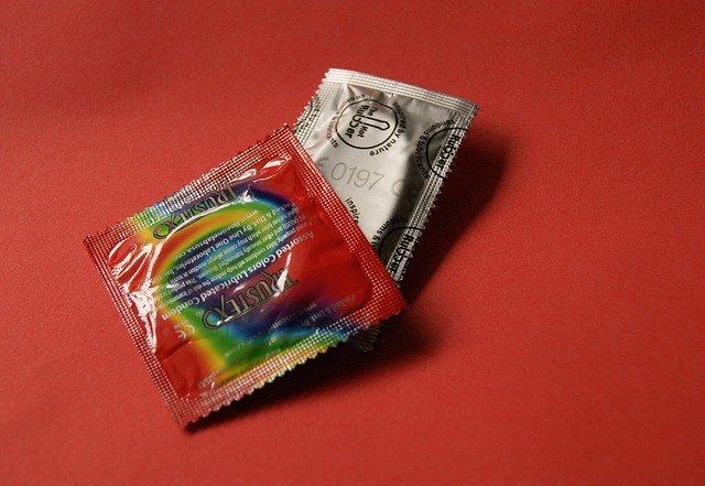 RowanUWellness's tweet photo. Tomorrow is our LAST FREE CONDOM FRIDAY of the fall semester! Stop by the Wellness Center from 10-12 for five male latex condoms &amp; info on how to make a dental dam #safersex #isthebestsex #freecondomfriday https://t.co/Lbq6dva76f