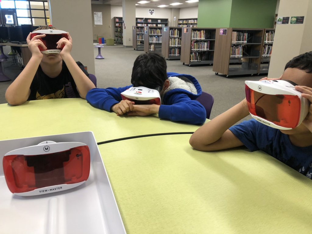 rcdavis0930's tweet photo. 6th grade social studies is visiting Canada today to connect the North American maps they have been studying to the real world #rtmslearns #morethanbooks #libraries @RTMSThundercats @FBISD_Libraries https://t.co/d5d6MlXJKQ