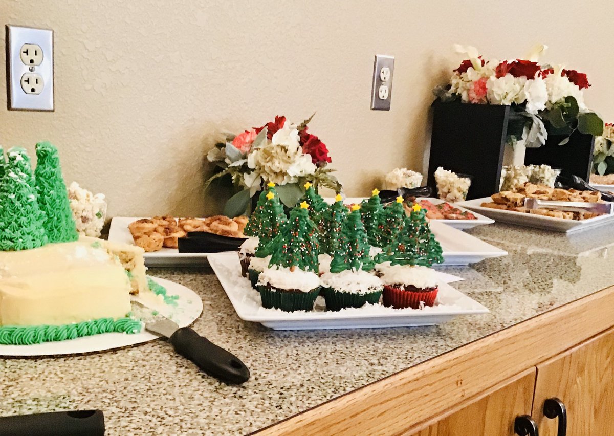 BeltonHS's tweet photo. Wow! Cross-curricular collaboration at its finest! Check out the spread Floral Design and Culinary Arts students prepared to provide a wonderful holiday treat for our staff. What talented young men and women we have here. #BISDCreates #BuildDesignCreate #BISDMoments https://t.co/et5iGpHlgW