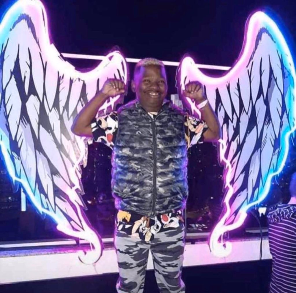 lugar_favela's tweet photo. Mais um que ser vai 👼🏻👼🏻👼🏻😢 #Bonitinho quantas saudades vai deixa aqui 😢😢😓😓😓 https://t.co/SuUps9Cd2r