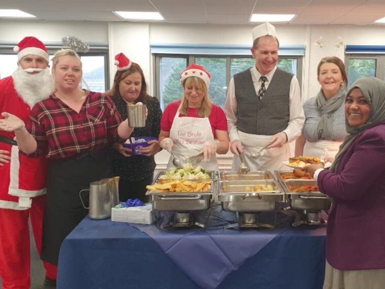 MargaretInman's tweet photo. IMH staff enjoying serving our students their Christmas dinner today @StudyUWTSD @SBS_UWTSD @THE_UWTSD https://t.co/jDihdrGiBK