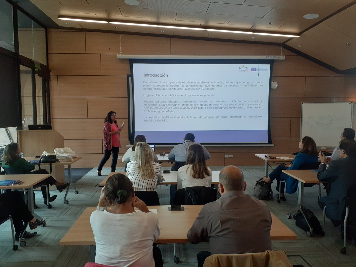 LinkYou_Project's tweet image. Iniciamos las mesas de trabajo de la tarde sobre transferencia de conocimiento para beneficio social.
Experiencias de trabajo de distintas Universidades y de empresas.
#Linkyouproject