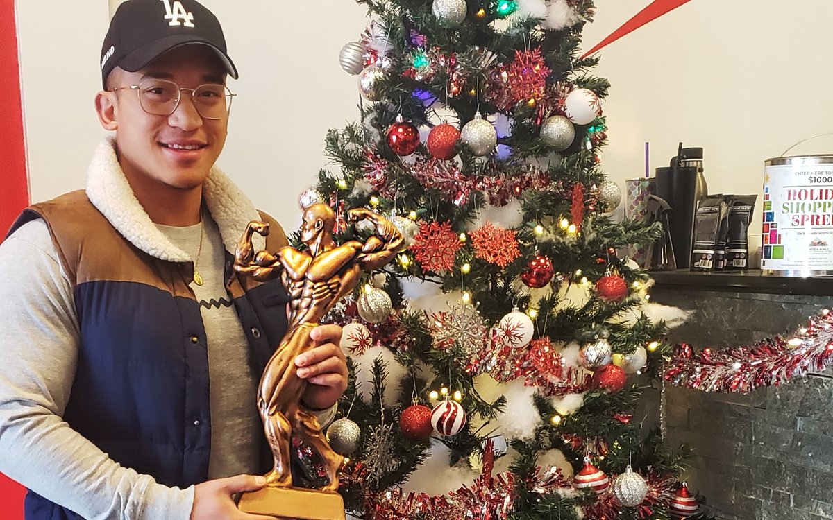 NorthRoadBIA's tweet photo. We are so proud of our friend JL who placed FIRST in his class at the #popeyesfallclassic
Go see it in person at Active Body Burquitlam... and while you're there you should enter our $1000 Holiday Shopping Spree Contest! 🛍
#visitnorthroad #uniquelycool #burnaby #contest https://t.co/kiPvwRIwrE